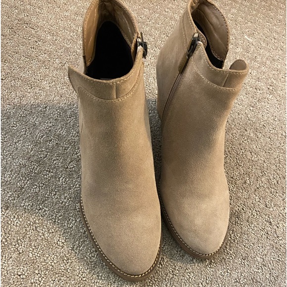 BLONDO waterproof suede ankle Boots - Picture 2 of 7